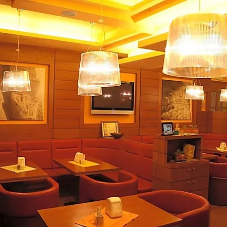 Patriarchi Hotel 3*