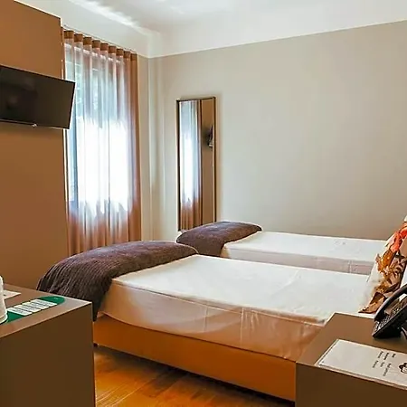 Patriarchi Hotel 3*